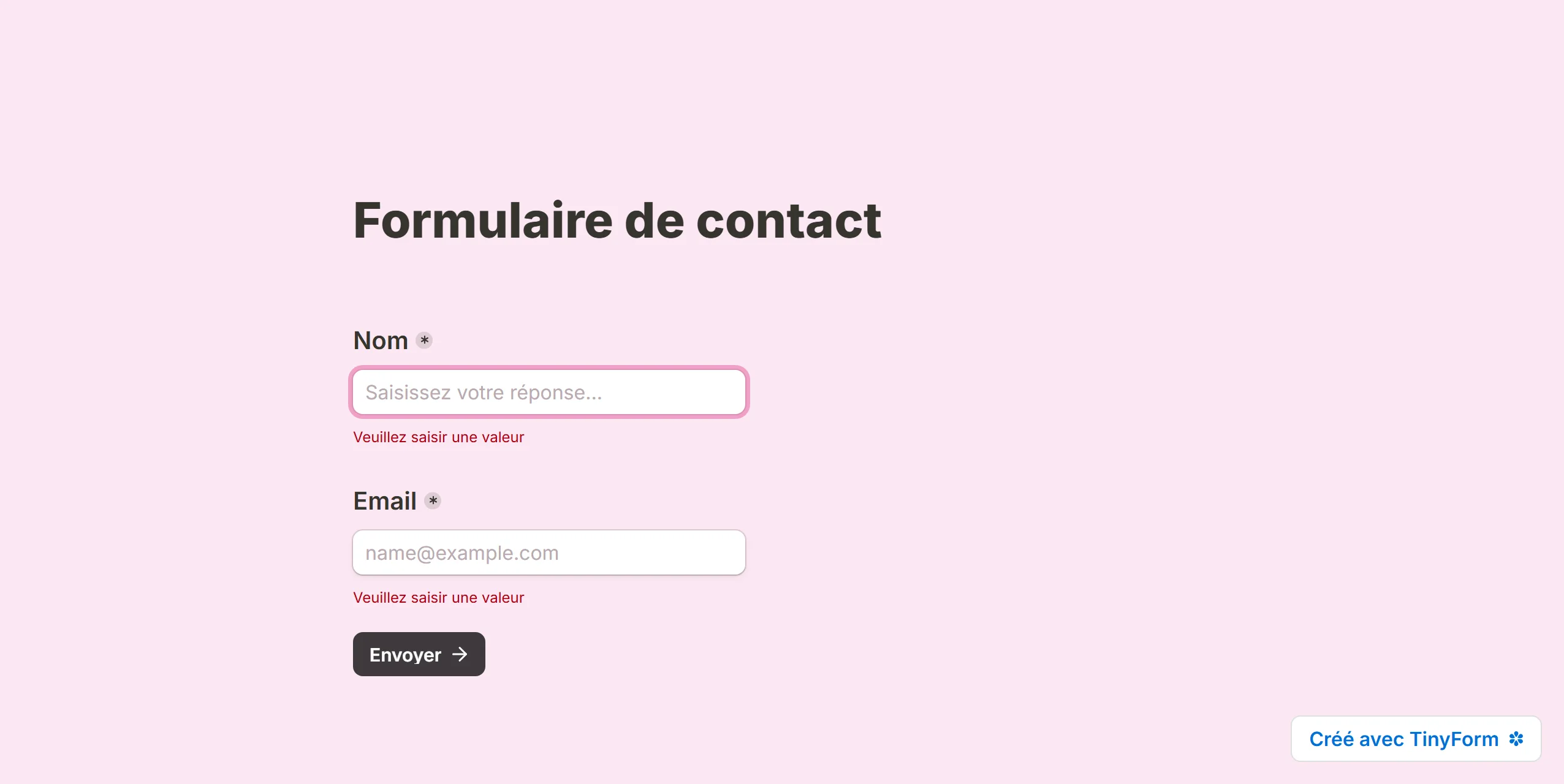 A form set to French: the placeholder, the validation message under each question and the submit button are translated, while the questions the author wrote are not